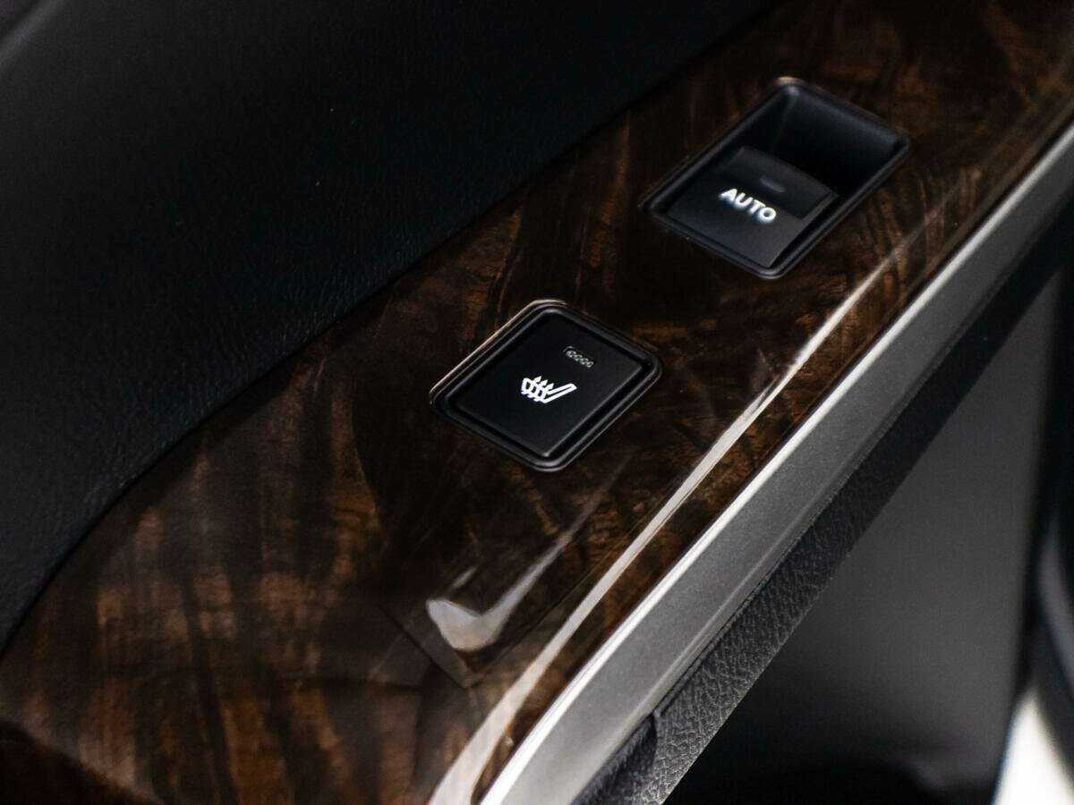 Toyota Camry с пробегом — 2017 год. Фото: #16