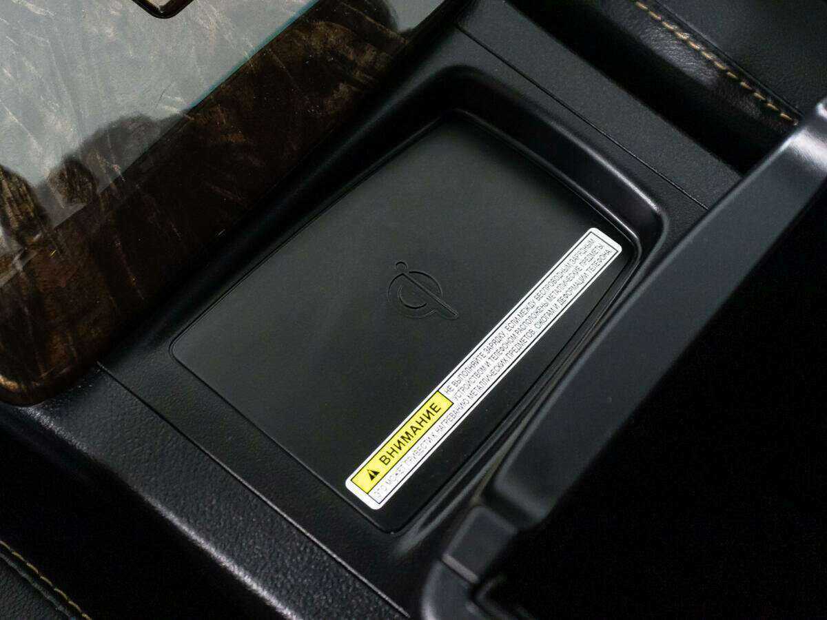 Toyota Camry с пробегом — 2017 год. Фото: #21