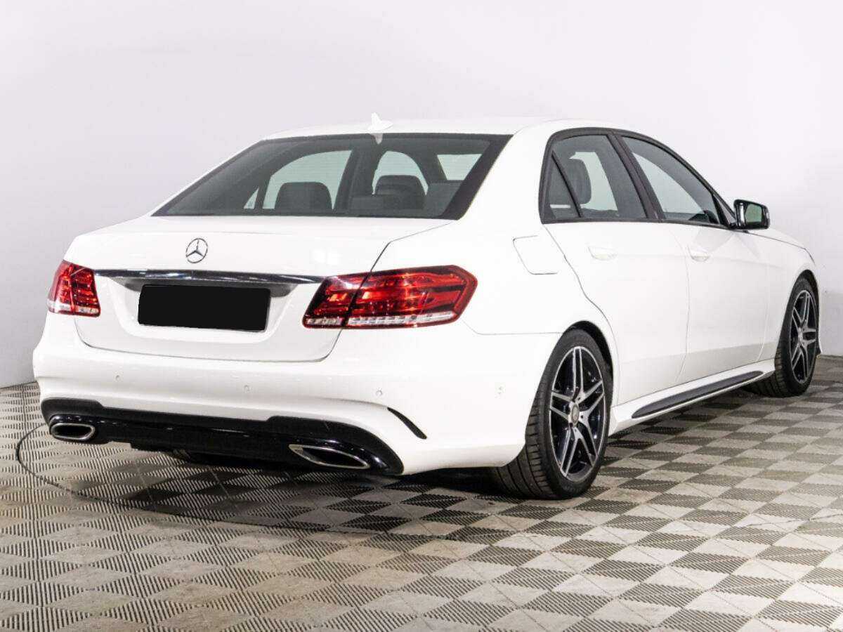 Mercedes-Benz E-Класс с пробегом — 2015 год. Фото: #4