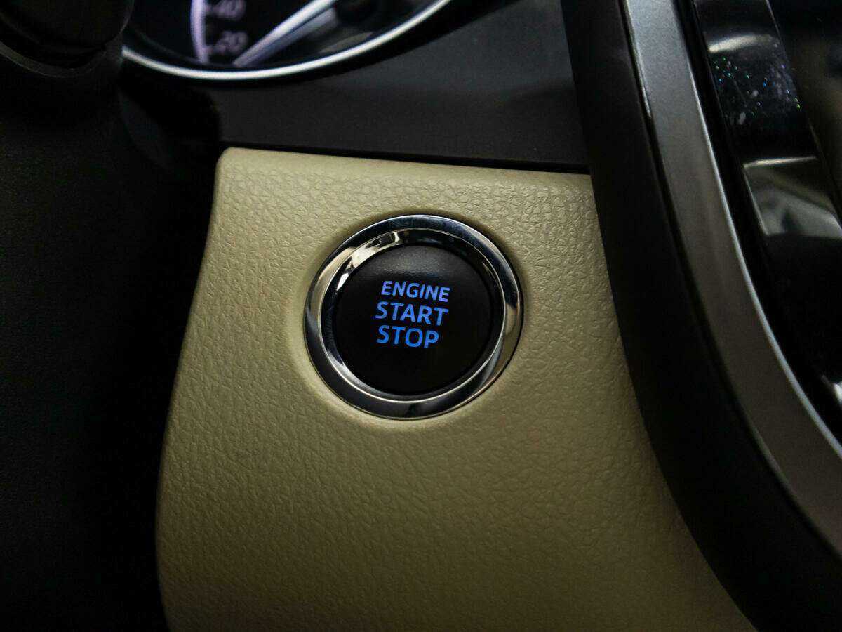 Toyota Camry с пробегом — 2018 год. Фото: #21