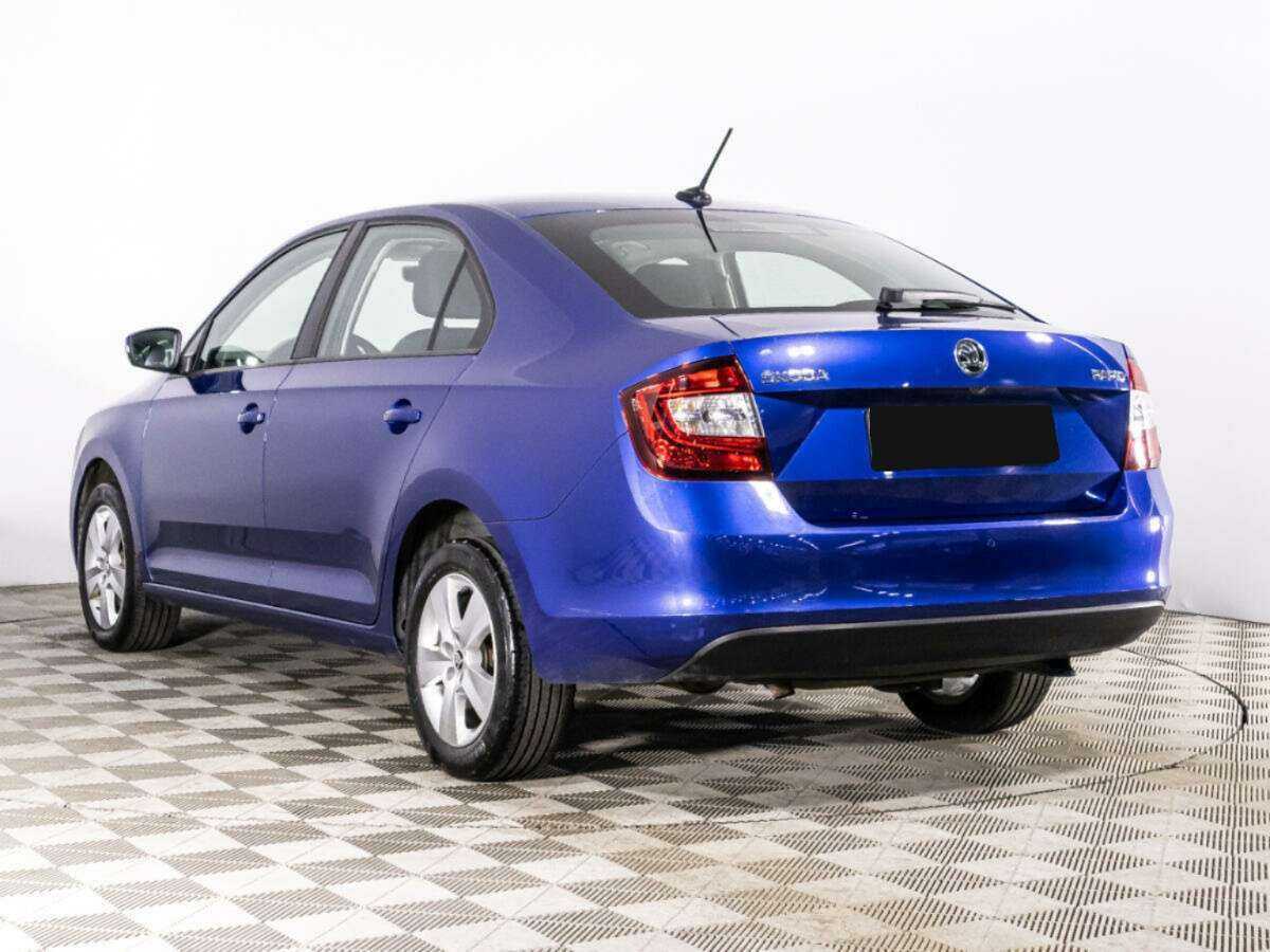 Skoda Rapid с пробегом — 2019 год. Фото: #6