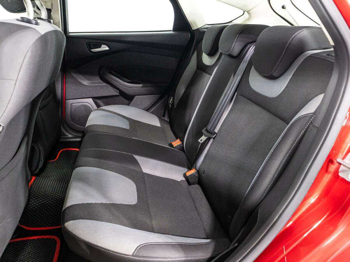 Ford Focus с пробегом — 2012 год. Фото: #9