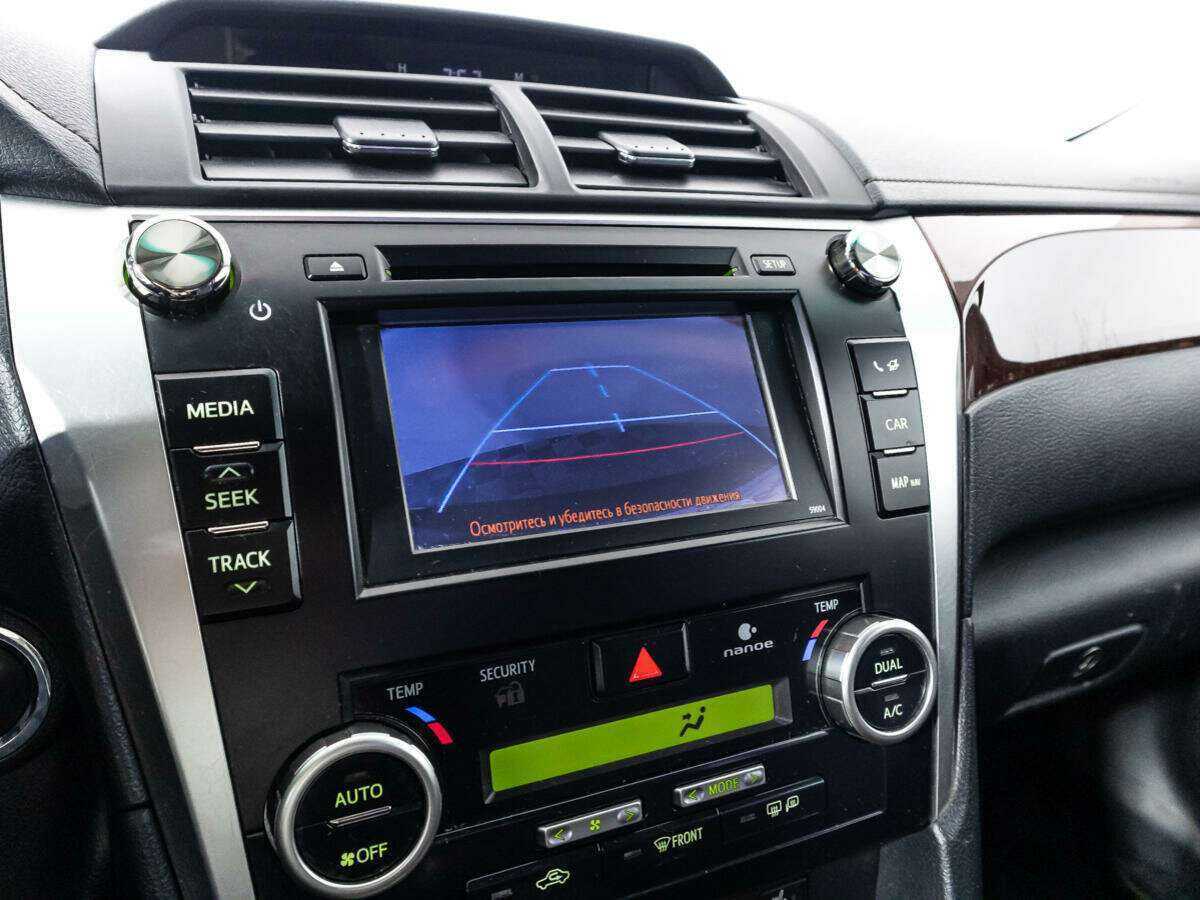 Toyota Camry с пробегом — 2013 год. Фото: #15