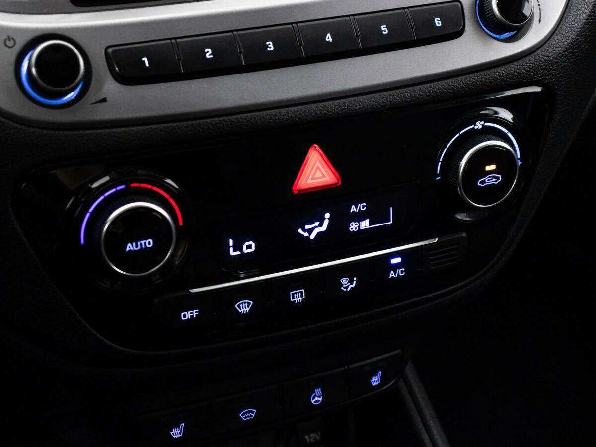 Hyundai Solaris с пробегом — 2020 год. Фото: #14