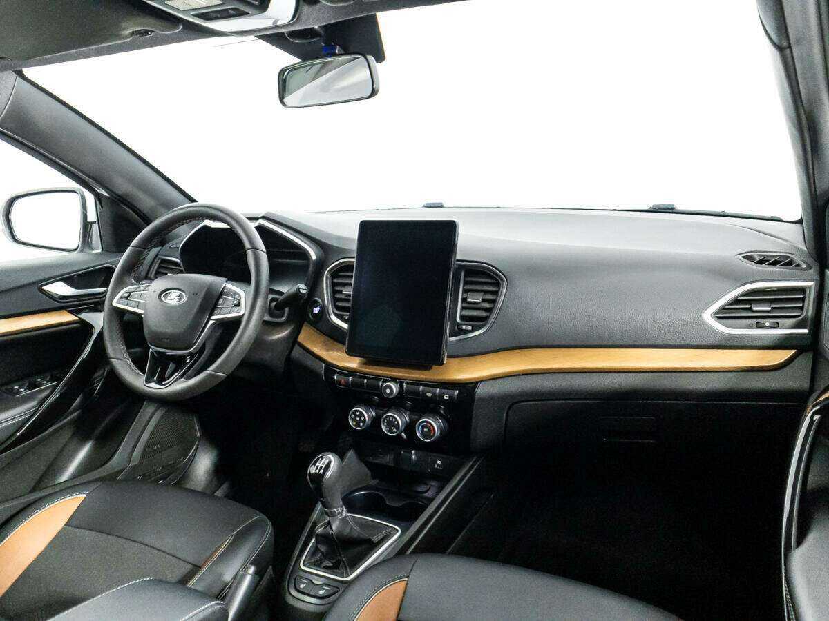 Lada (ВАЗ) Vesta с пробегом — 2023 год. Фото: #8