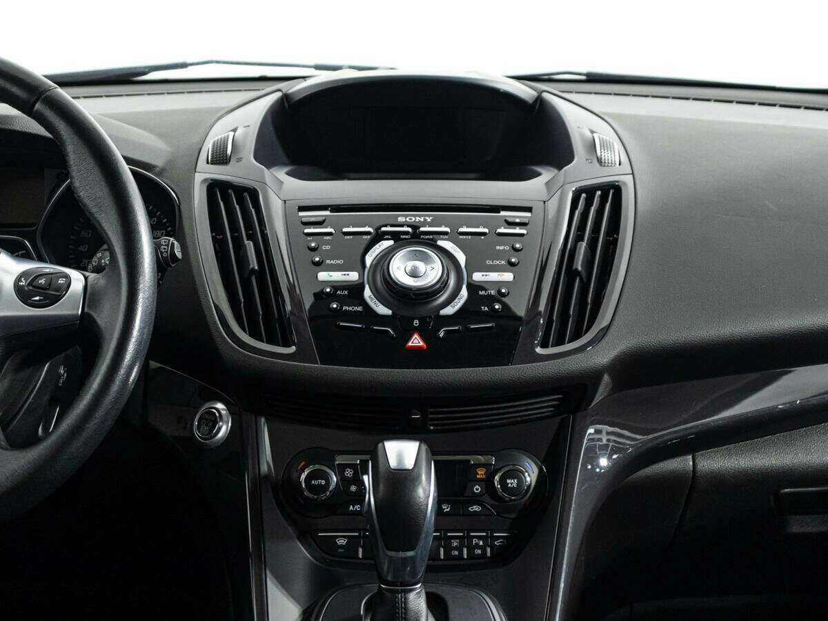 Ford Kuga с пробегом — 2016 год. Фото: #13