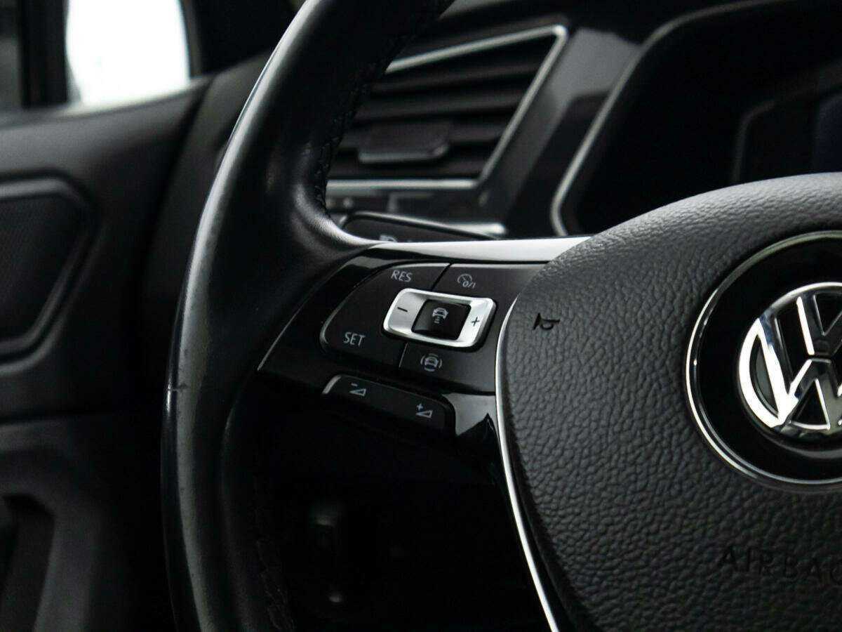 Volkswagen Tiguan с пробегом — 2019 год. Фото: #21