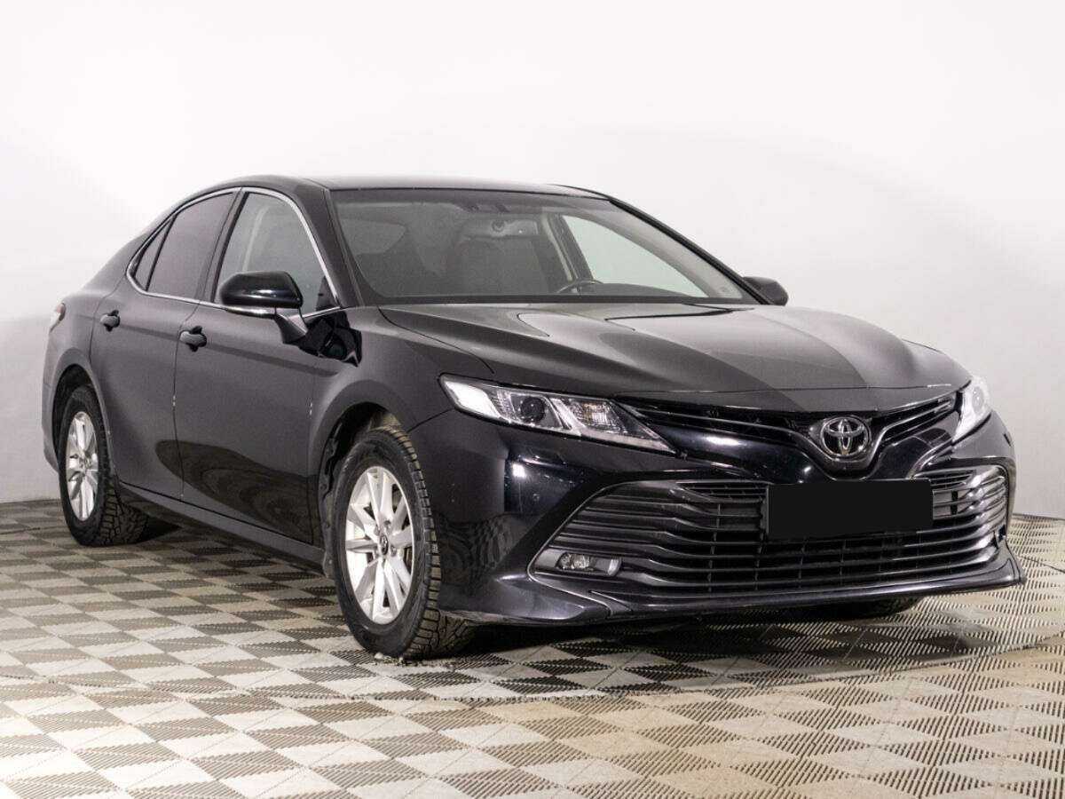 Toyota Camry с пробегом — 2019 год. Фото: #2