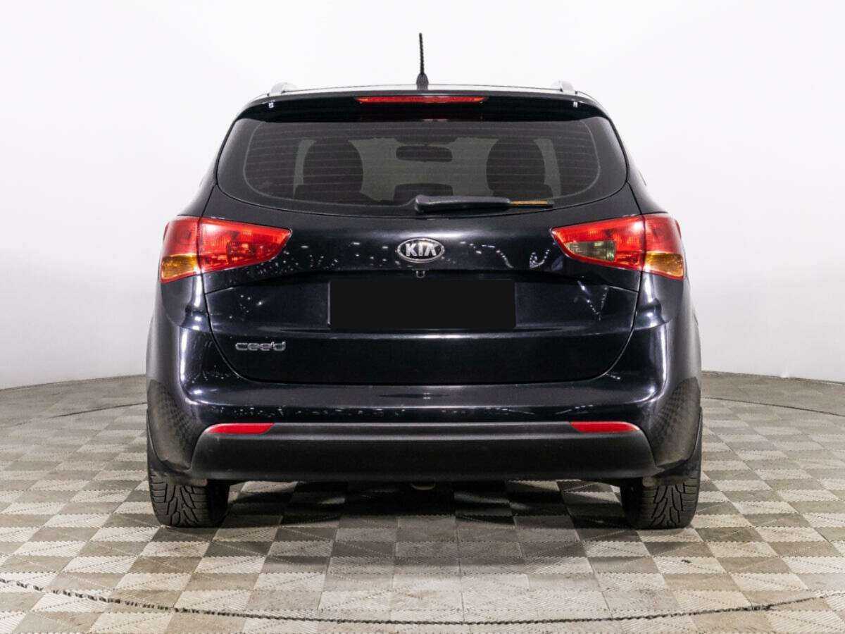 Kia Ceed с пробегом — 2012 год. Фото: #5