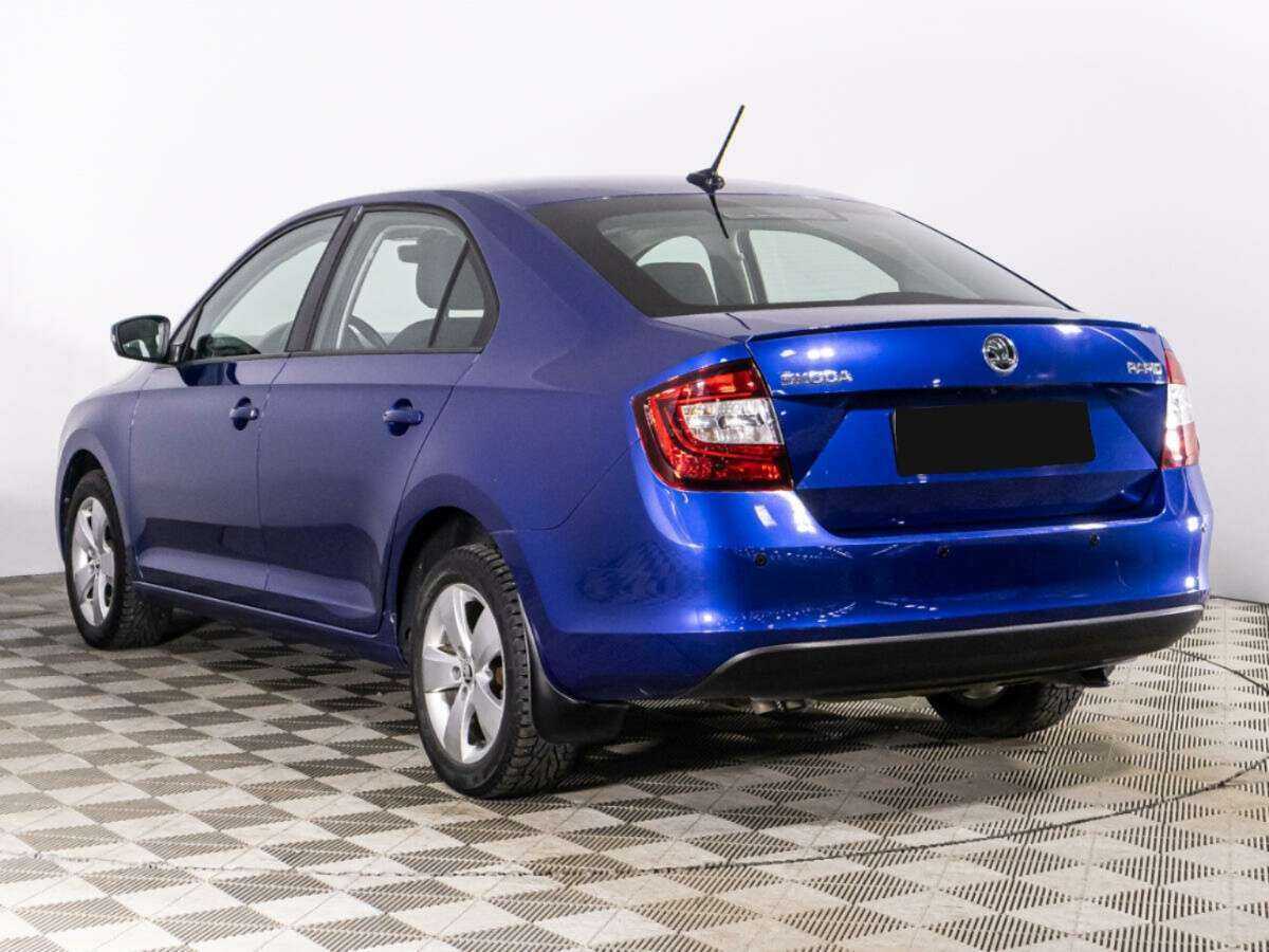 Skoda Rapid с пробегом — 2017 год. Фото: #6