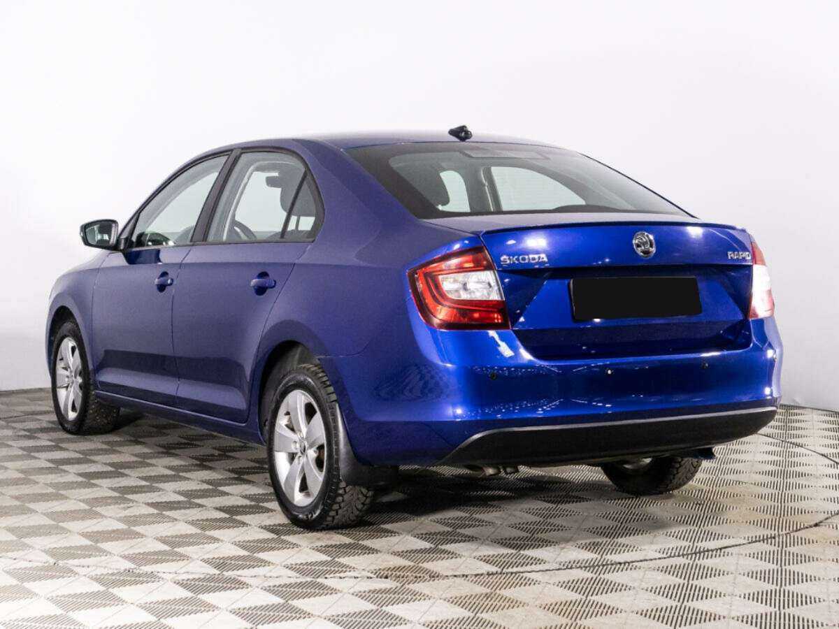 Skoda Rapid с пробегом — 2017 год. Фото: #6