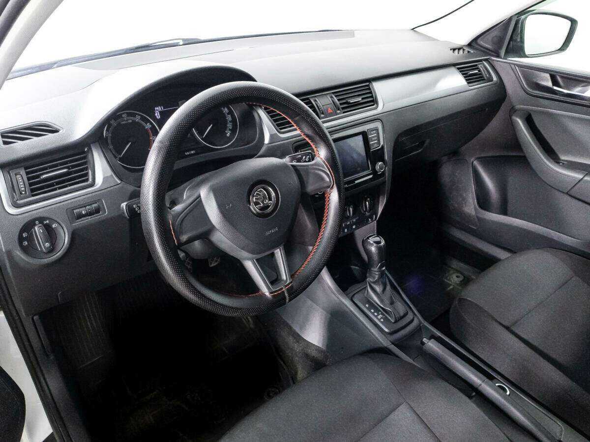 Skoda Rapid с пробегом — 2018 год. Фото: #10