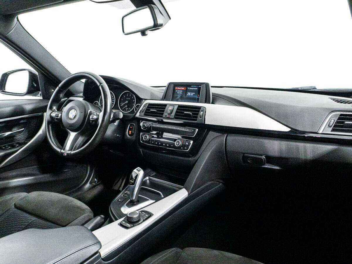 BMW 3 серии с пробегом — 2017 год. Фото: #8
