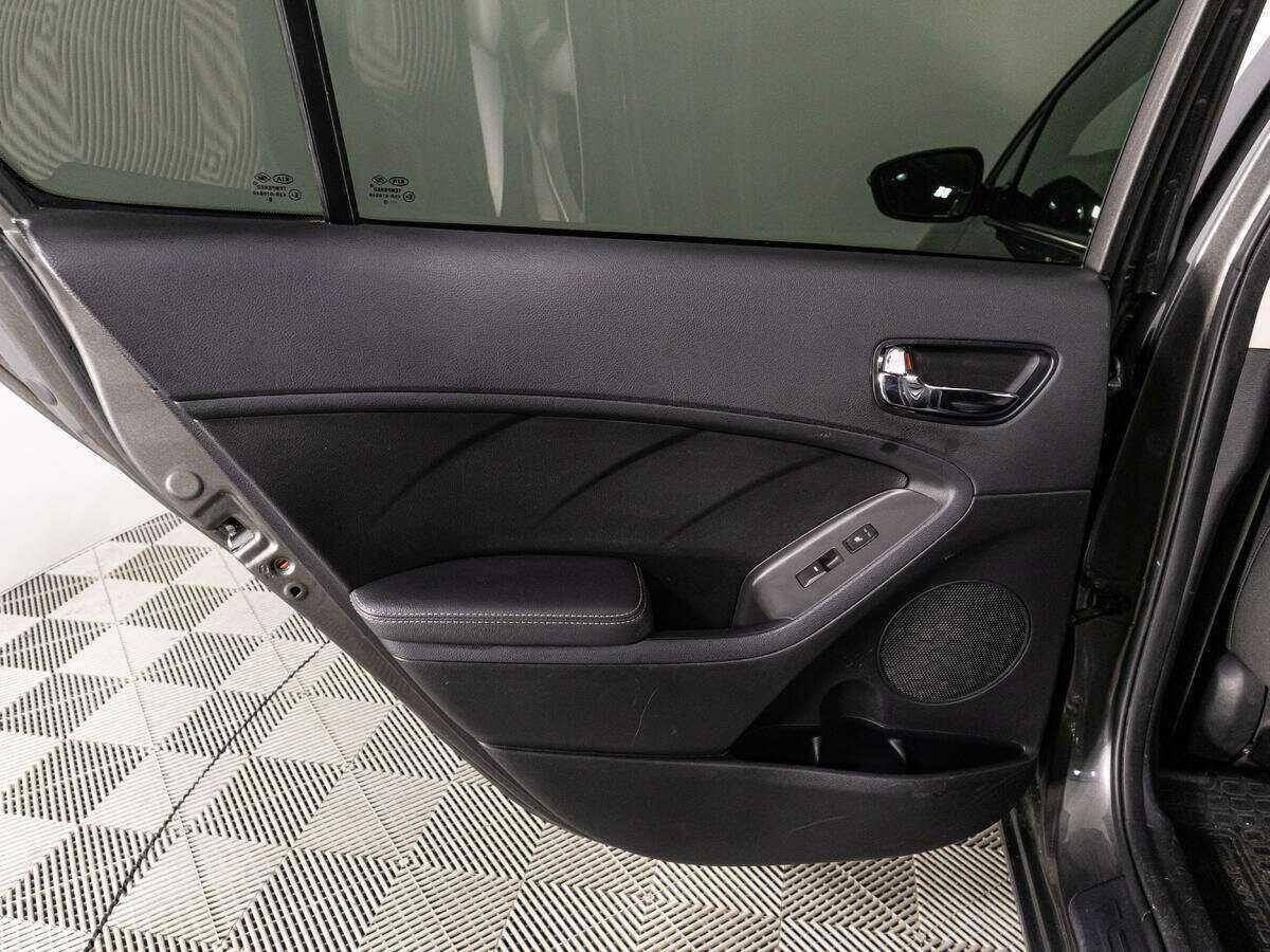 Kia Cerato с пробегом — 2019 год. Фото: #24