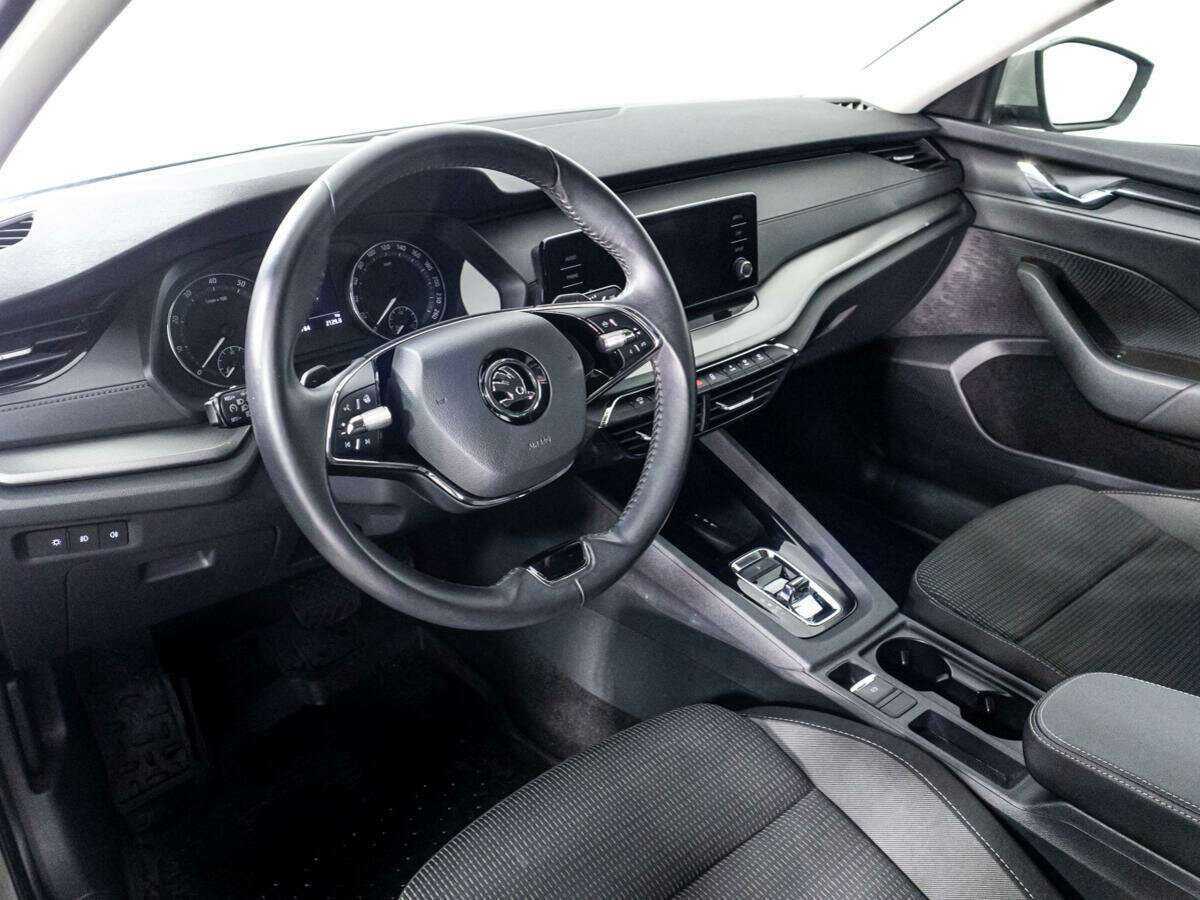 Skoda Octavia с пробегом — 2021 год. Фото: #10