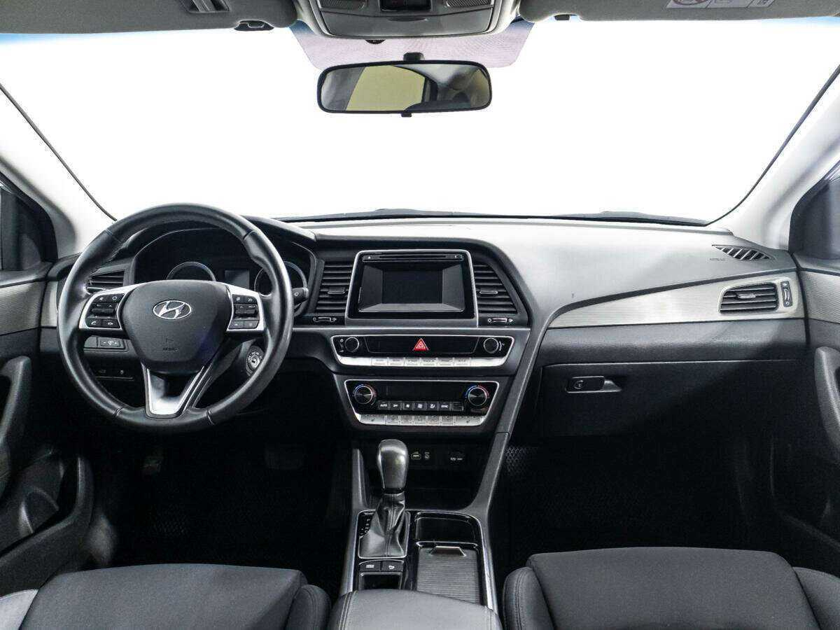 Hyundai Sonata с пробегом — 2018 год. Фото: #12
