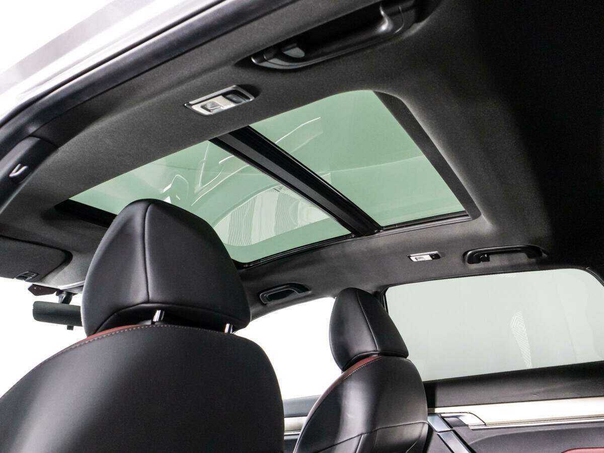 Geely Coolray с пробегом — 2023 год. Фото: #14