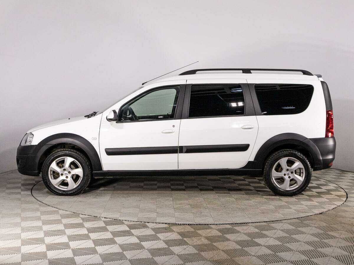 Lada (ВАЗ) Largus с пробегом — 2019 год. Фото: #7