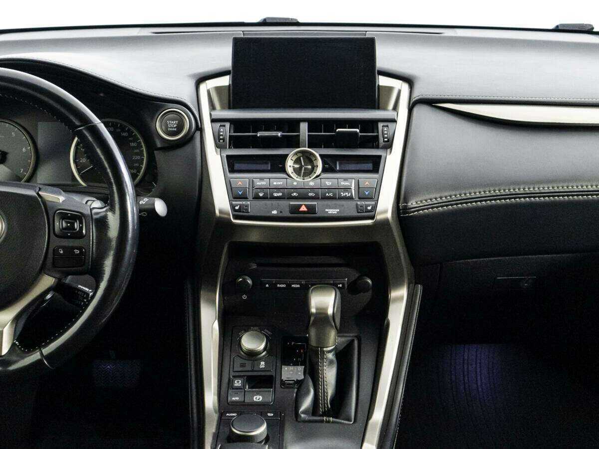 Lexus NX с пробегом — 2014 год. Фото: #13