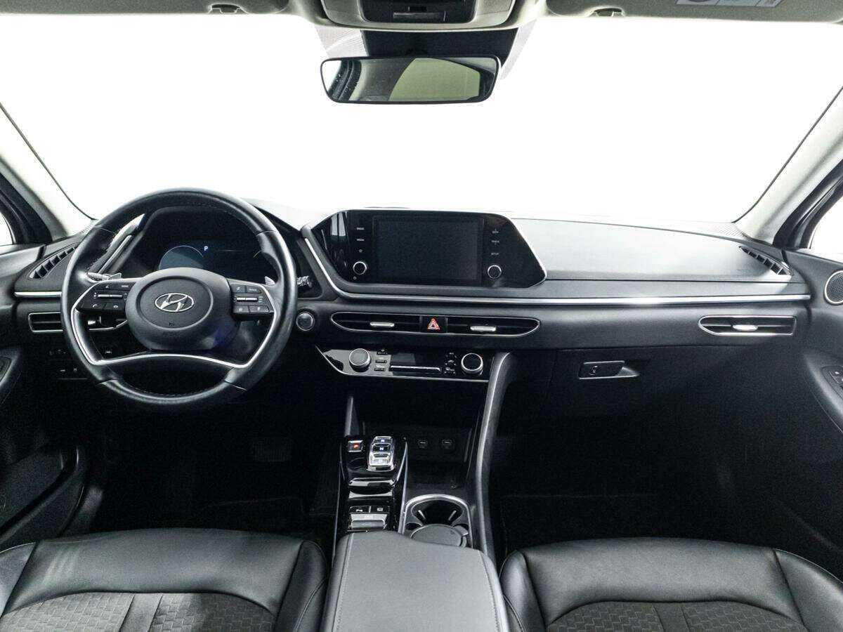 Hyundai Sonata с пробегом — 2020 год. Фото: #12