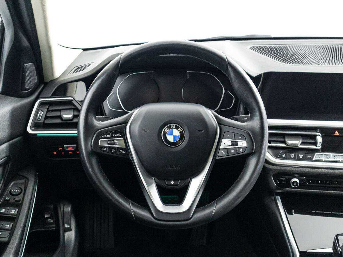 BMW 3 серии с пробегом — 2020 год. Фото: #19