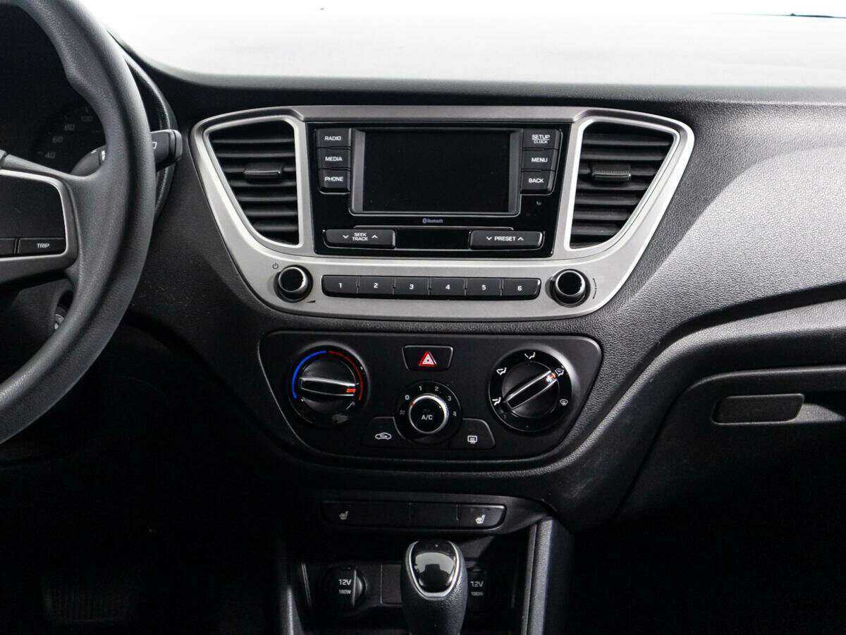 Hyundai Solaris с пробегом — 2021 год. Фото: #13