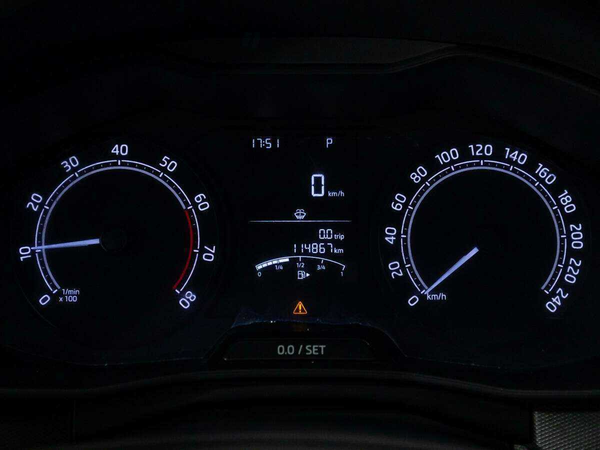 Skoda Rapid с пробегом — 2021 год. Фото: #11