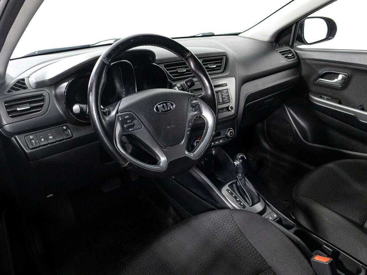 Kia Rio с пробегом — 2016 год. Фото: #10