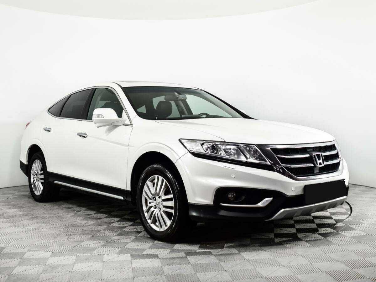 Honda Crosstour с пробегом — 2014 год. Фото: #2