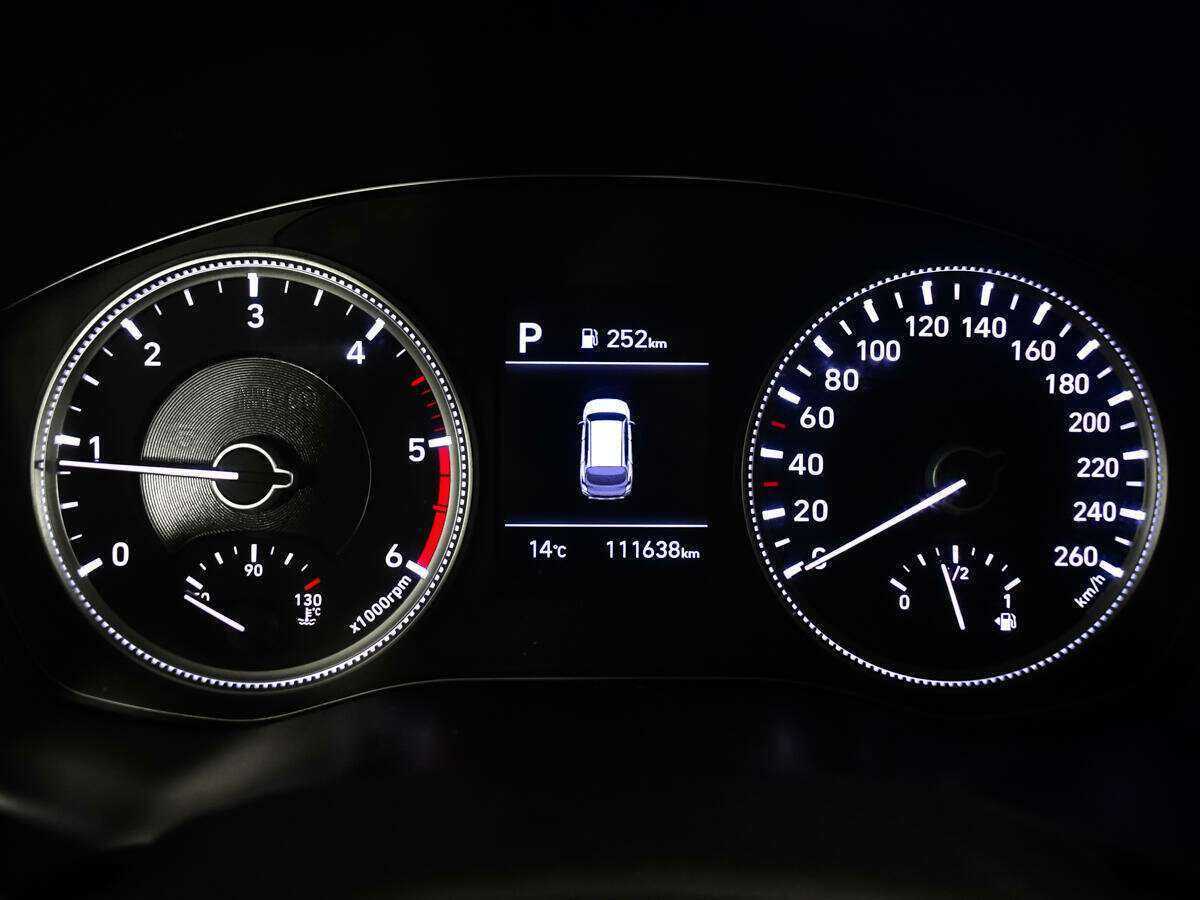 Hyundai Santa Fe с пробегом — 2018 год. Фото: #11