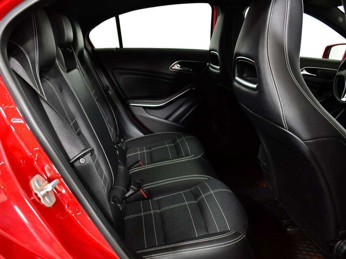 Mercedes-Benz A-Класс с пробегом — 2013 год. Фото: #9