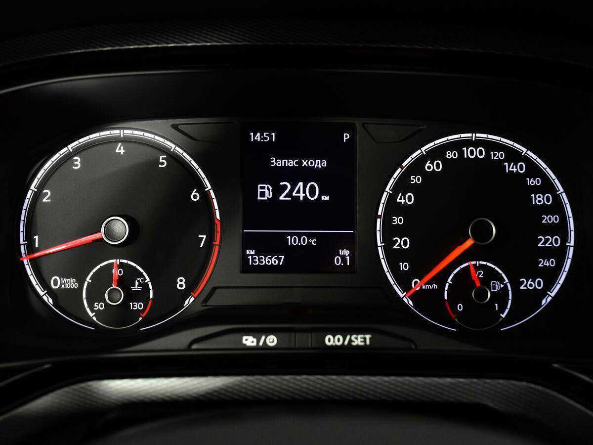 Volkswagen Polo с пробегом — 2020 год. Фото: #10