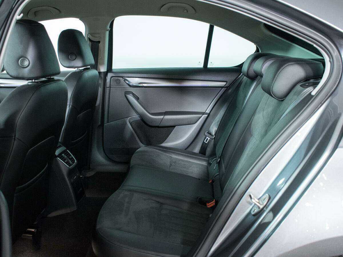 Skoda Octavia с пробегом — 2020 год. Фото: #9