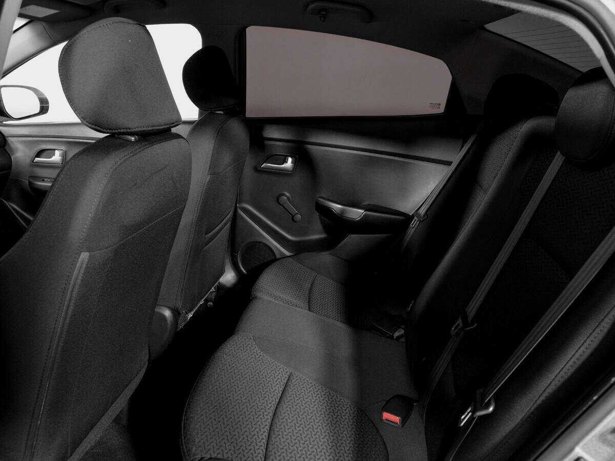 Kia Rio с пробегом — 2013 год. Фото: #9