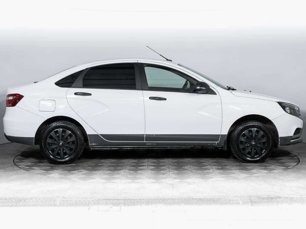 Lada (ВАЗ) Vesta с пробегом — 2019 год. Фото: #3