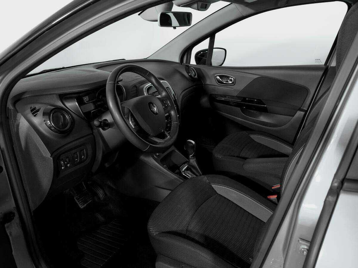Renault Kaptur с пробегом — 2016 год. Фото: #14