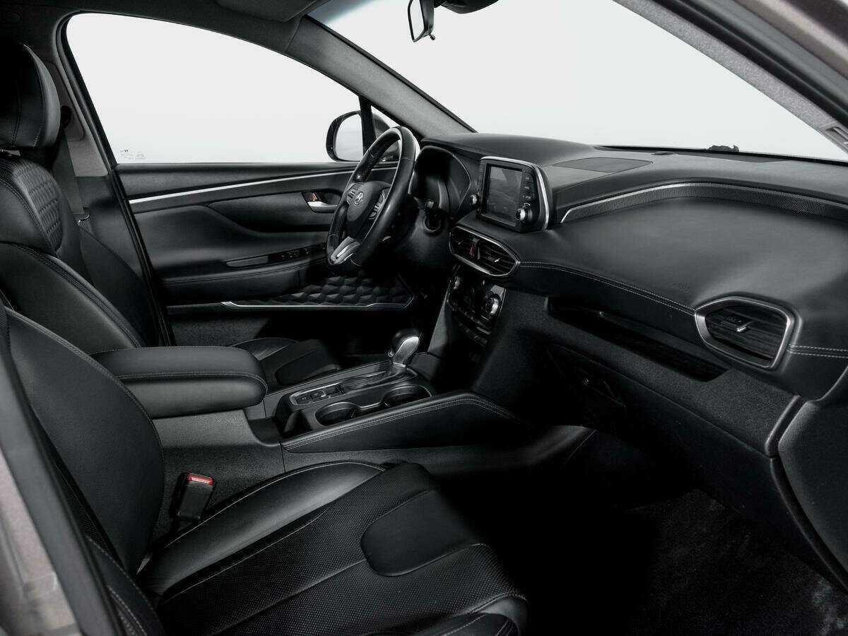 Hyundai Santa Fe с пробегом — 2018 год. Фото: #8