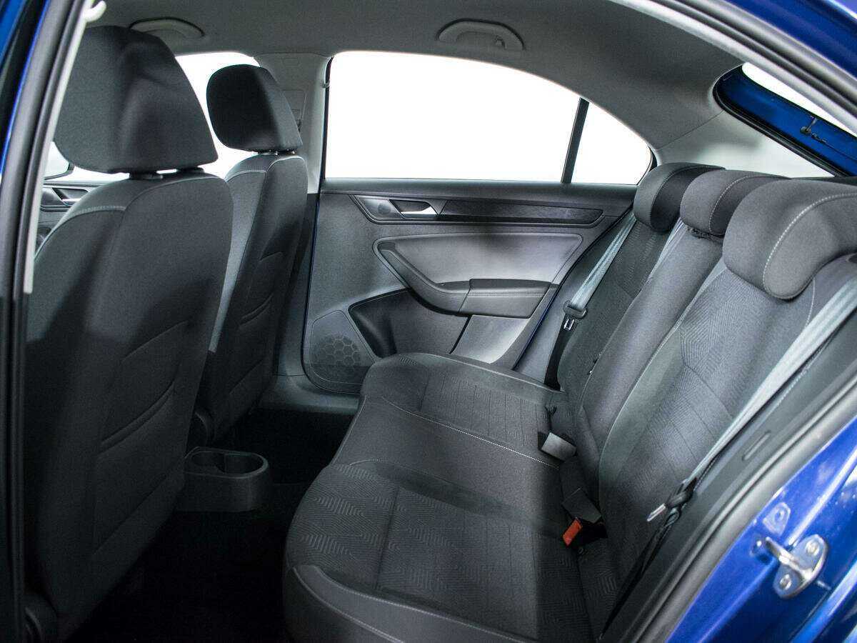 Volkswagen Polo с пробегом — 2020 год. Фото: #9