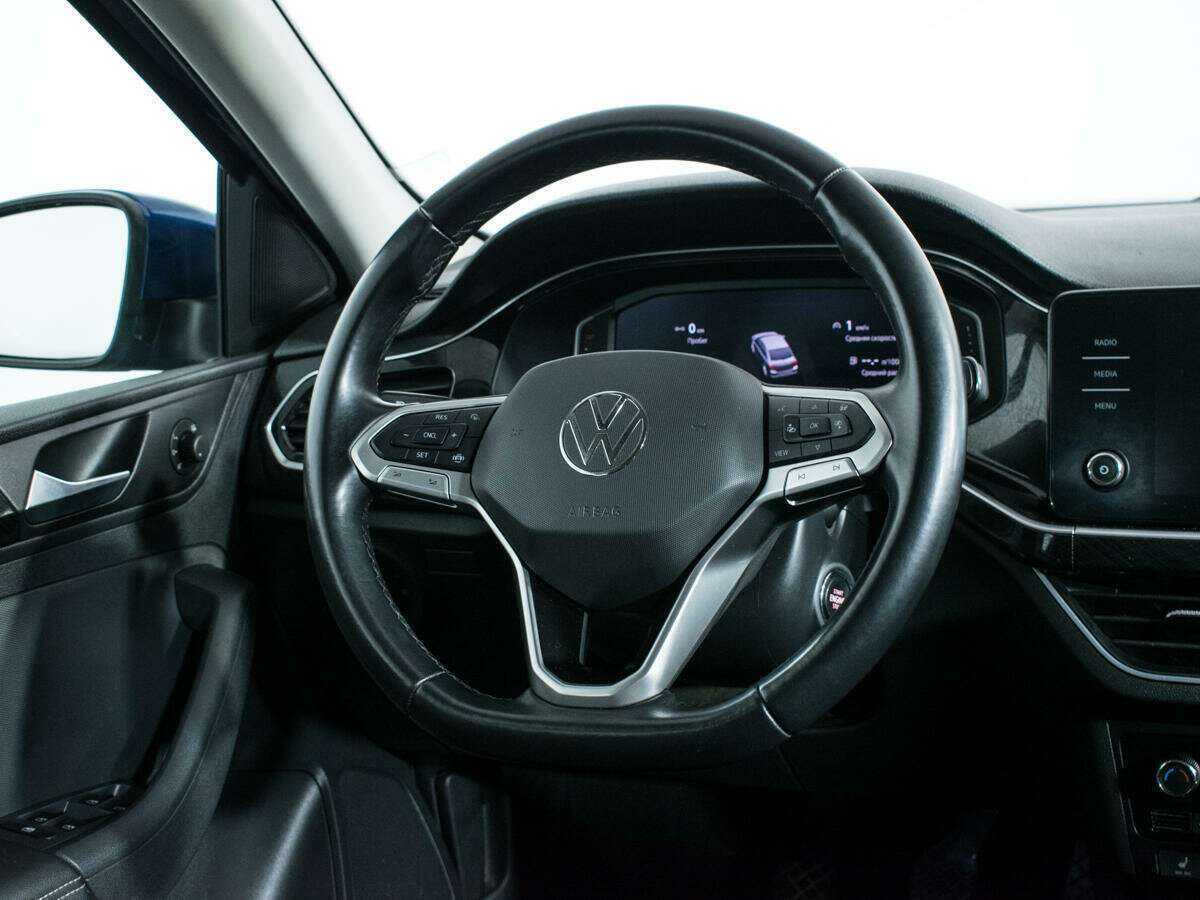 Volkswagen Polo с пробегом — 2020 год. Фото: #13