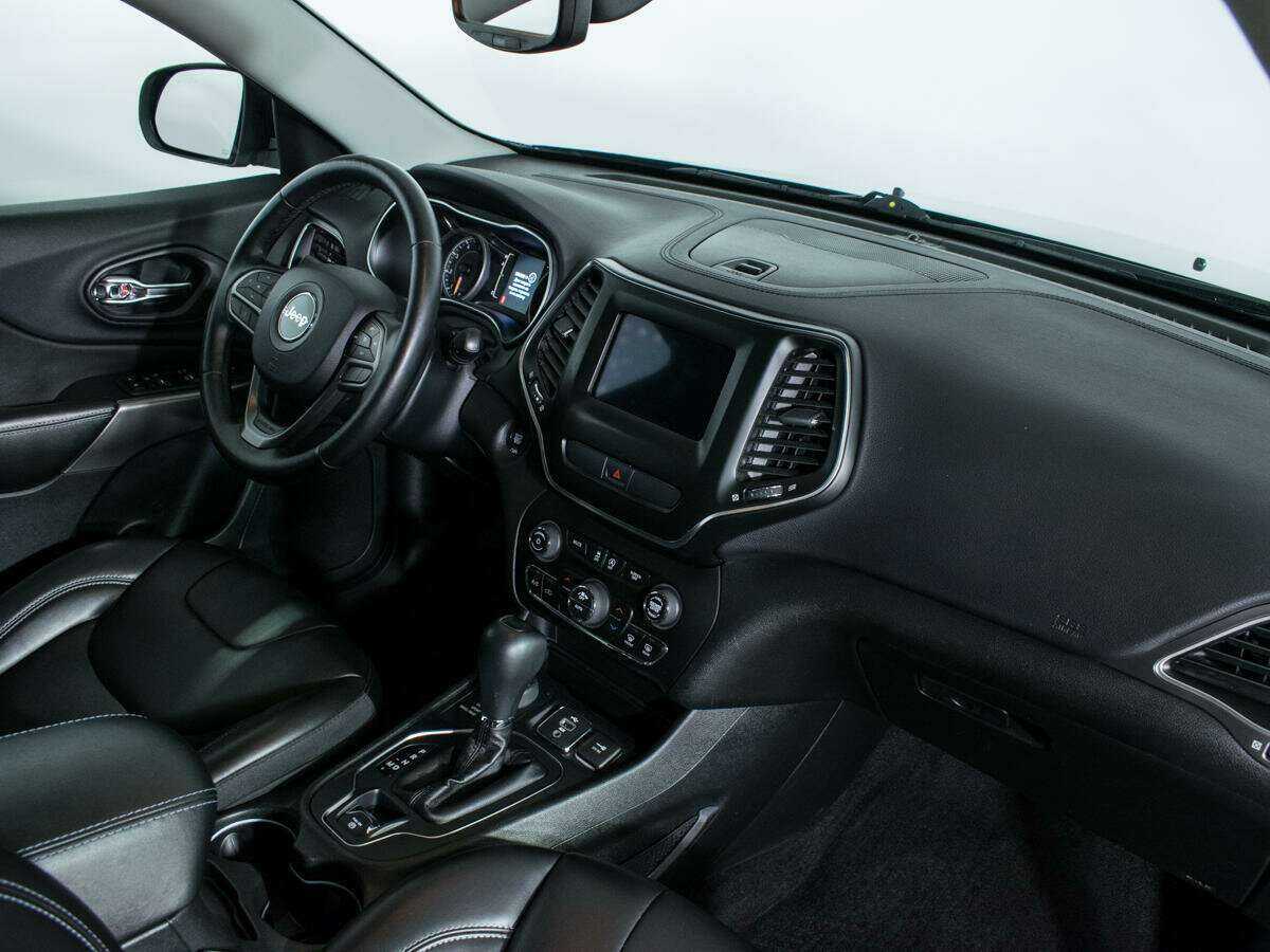Jeep Cherokee с пробегом — 2018 год. Фото: #8
