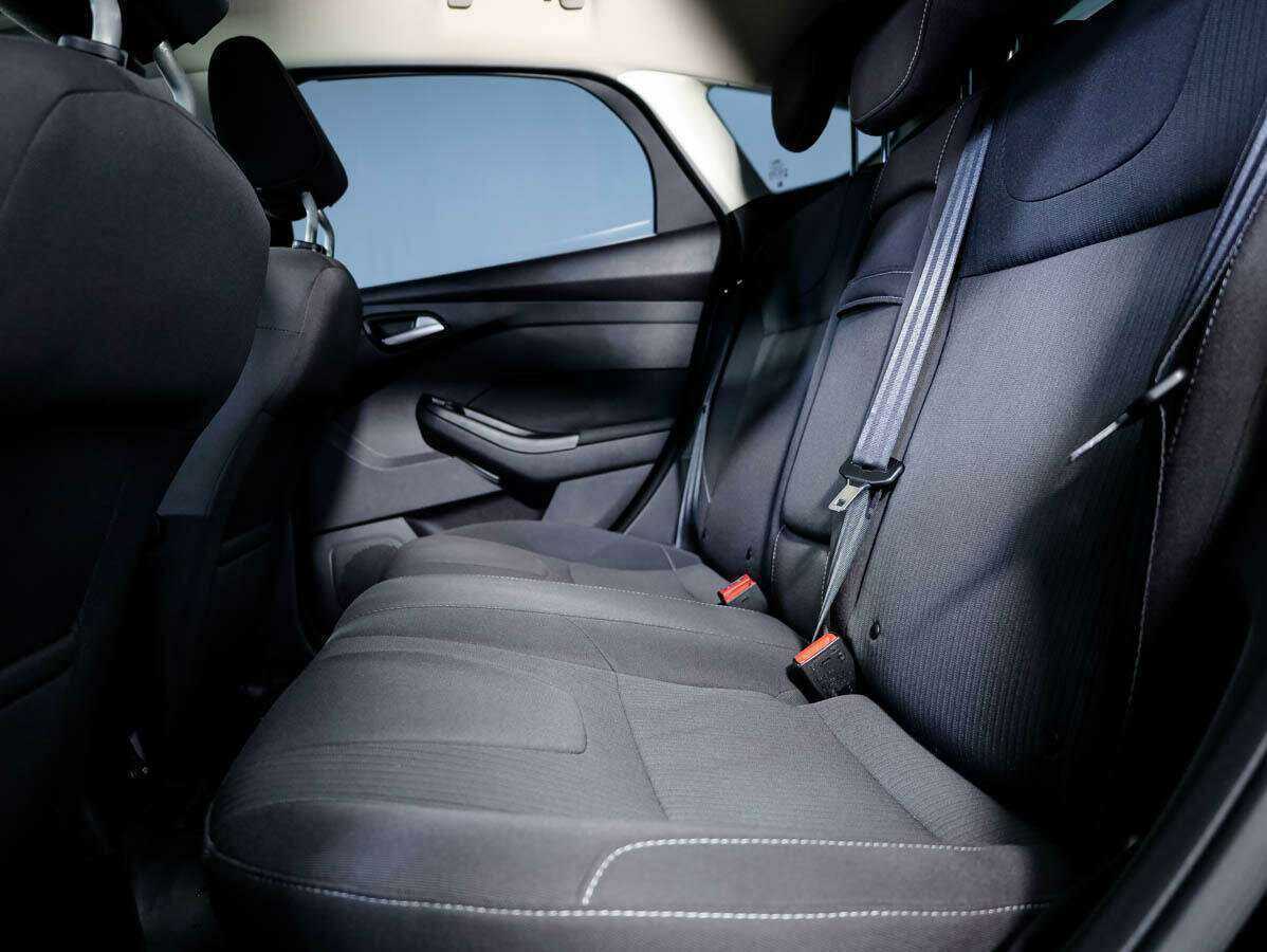 Ford Focus с пробегом — 2013 год. Фото: #12