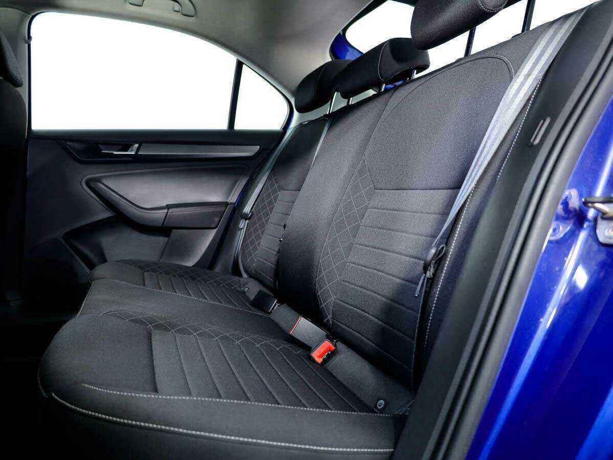 Skoda Rapid с пробегом — 2017 год. Фото: #11