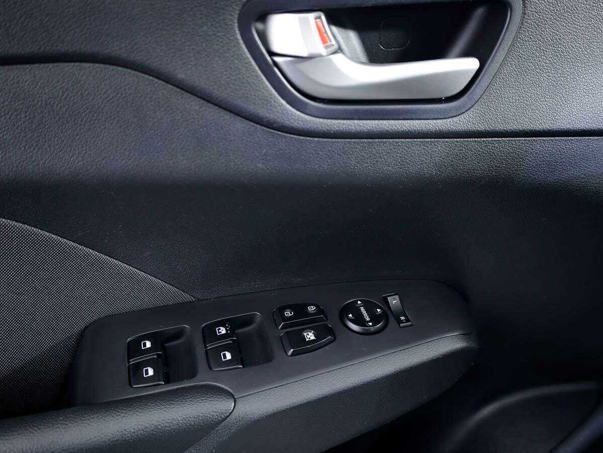 Hyundai Solaris с пробегом — 2017 год. Фото: #17