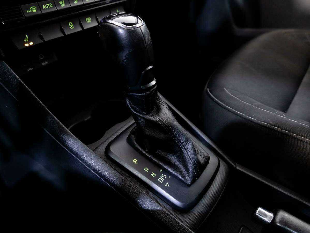 Skoda Rapid с пробегом — 2017 год. Фото: #16