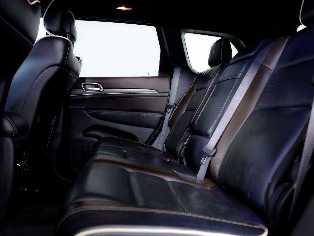 Jeep Grand Cherokee с пробегом — 2014 год. Фото: #10