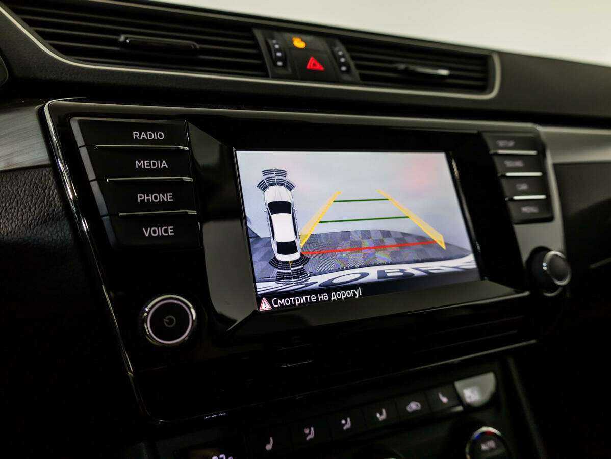 Skoda Superb с пробегом — 2016 год. Фото: #12