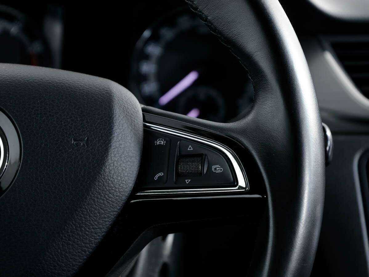 Skoda Rapid с пробегом — 2017 год. Фото: #19