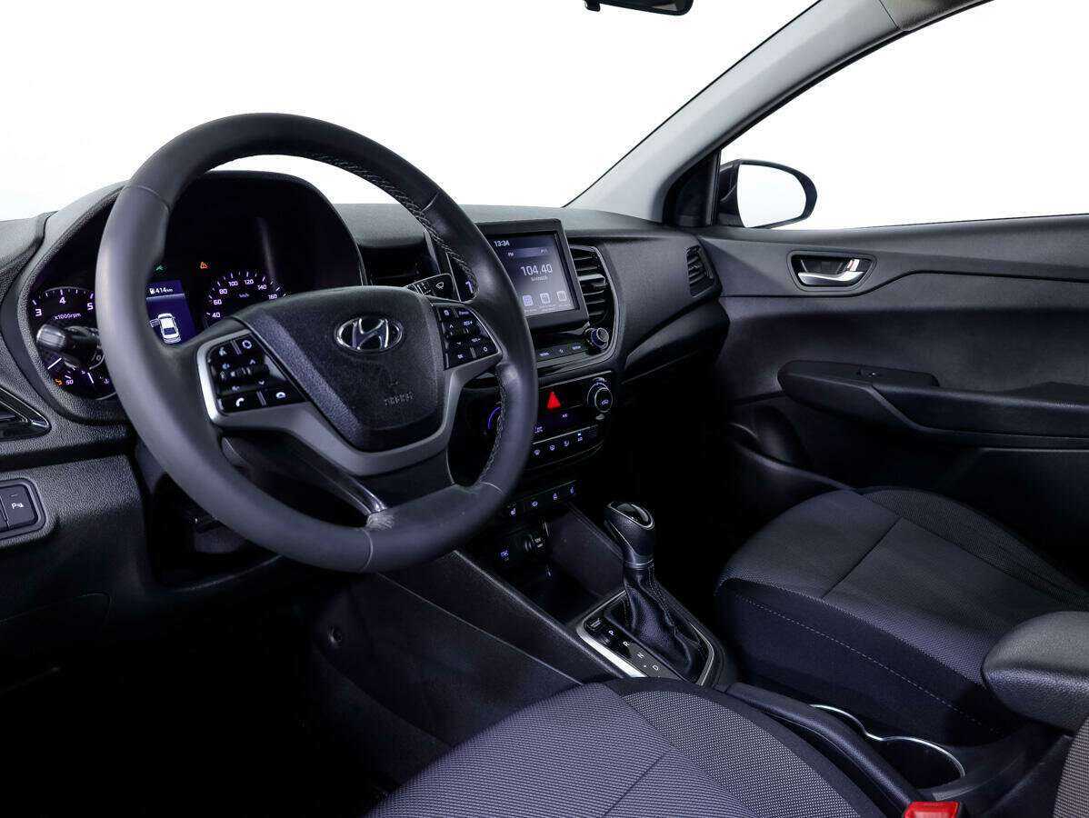 Hyundai Solaris с пробегом — 2020 год. Фото: #9