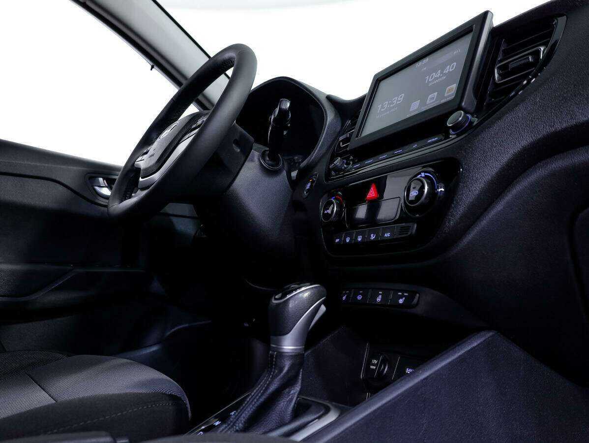 Hyundai Solaris с пробегом — 2020 год. Фото: #18