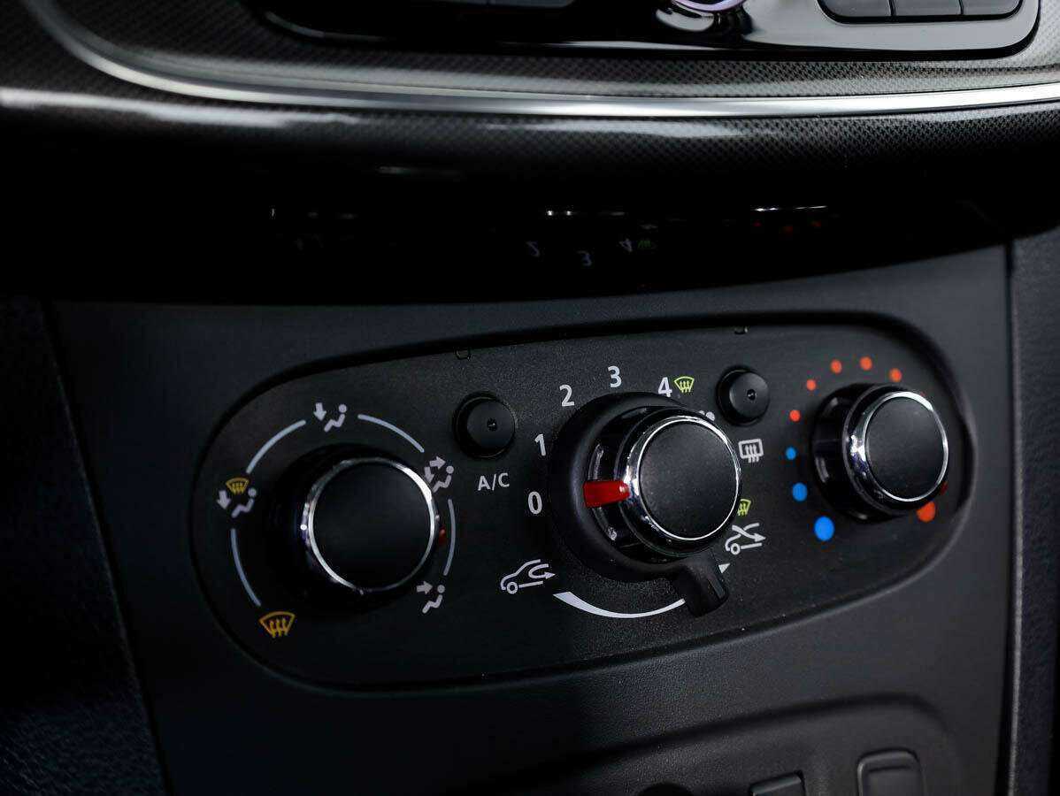 Renault Logan с пробегом — 2020 год. Фото: #18